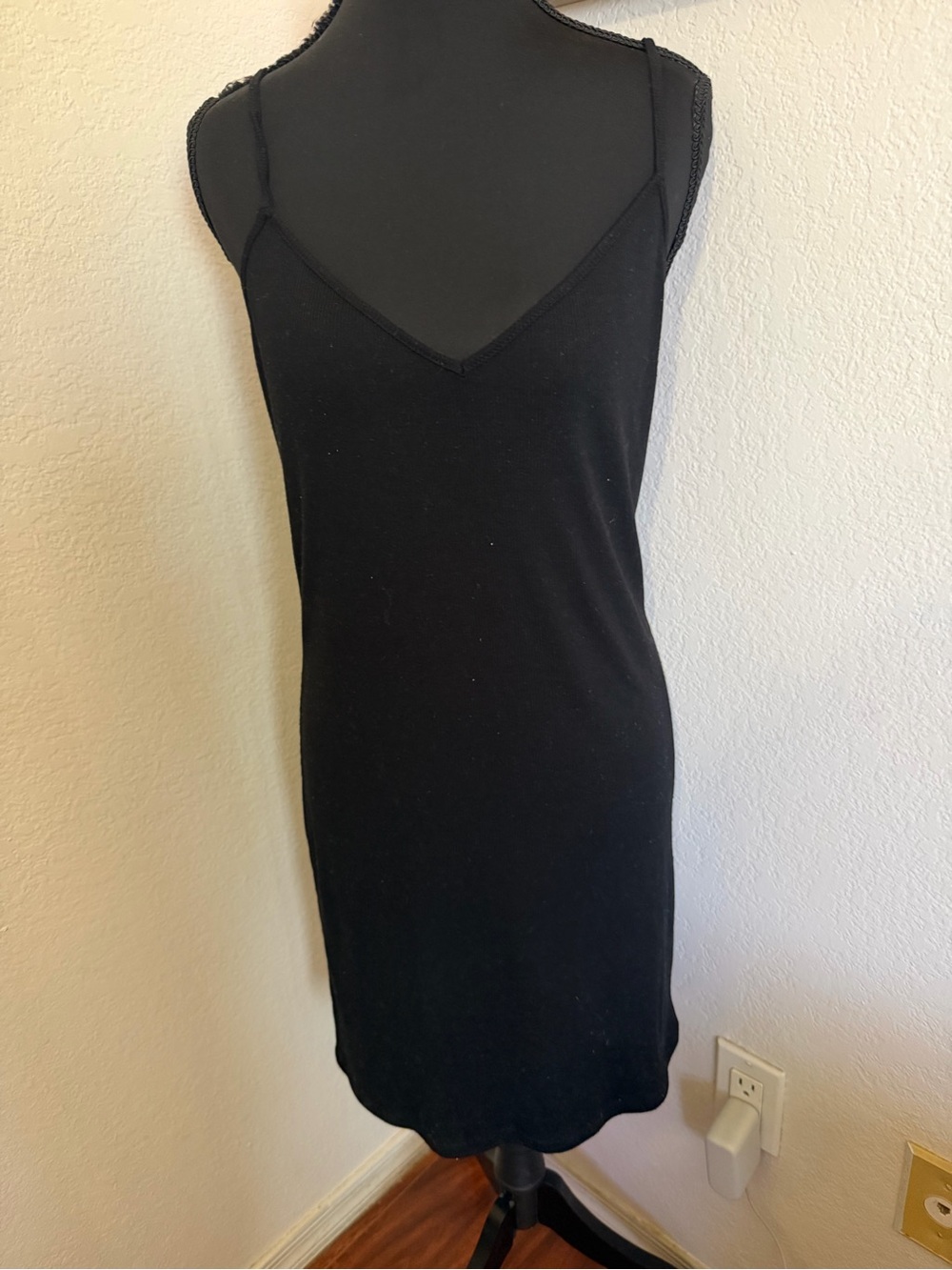 Rag & Bone Ribbed V-Neck Slip Tank Dress in Black - Size M